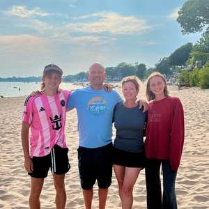 Meet your Posher, Sheila